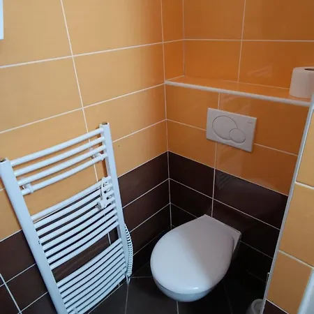 Kamzík Apartamento *
